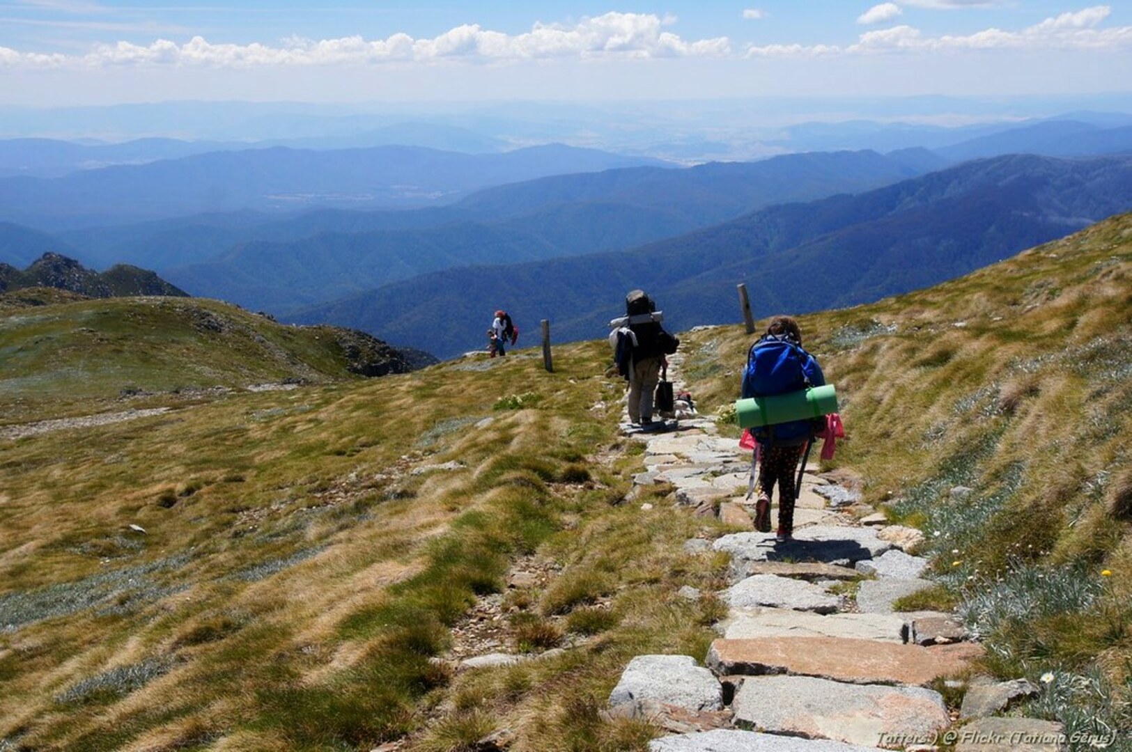 Hikers on Kosciuszko Trail